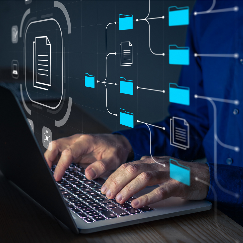 Infografik zur Funktion von Cloud und Backup-Lösungen by smart-tronics